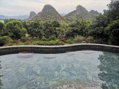 -英德宝晶宫天鹅湖茶语温泉
