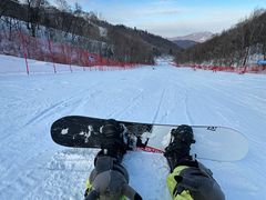 -亚布力新体委滑雪场