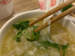 泡沫-粤仔湾砂锅粥(广益哥伦布店)
