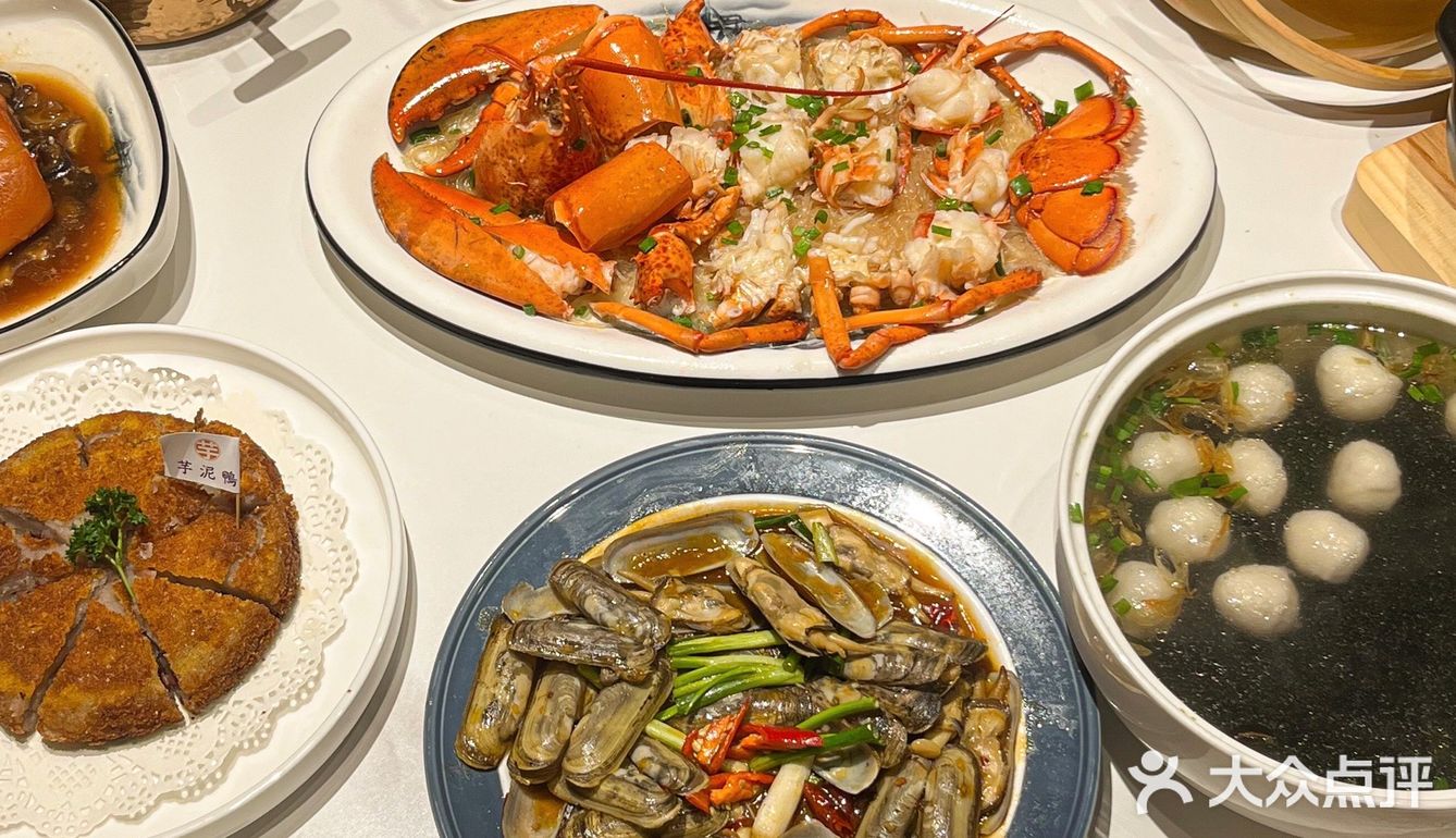 中山路这家海鲜泡饭好好吃啊啊啊[流泪]一定要来！