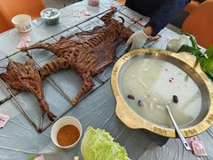 -玩坞轰趴馆·户外团建聚会主题生日派对馆(世豪广场店)