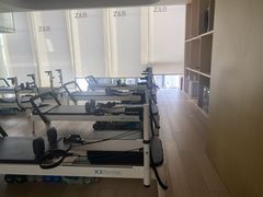 -Z&B Fitness Studio·Gym(前滩L+PLAZA店)
