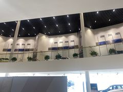 -杭州中沃沃尔沃4S店(滨江区店)