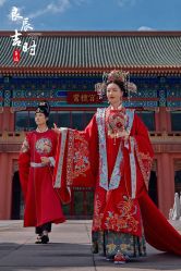 -现代经典婚纱摄影