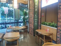 -裕记烧腊连锁餐饮(国商分店)