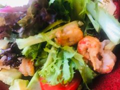 牛油果小龙虾沙拉-查特花园美食广场(西单大悦城店)
