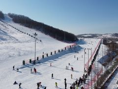 -长春莲花山滑雪场