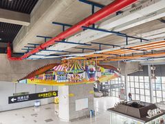 -康新公路(地铁站)