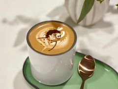 -潮一不贰·法式甜品·生日蛋糕·西式简餐(外滩店)