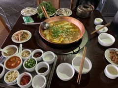 -朝伟清真铜瓢牛肉馆(三十年老·店)