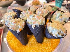 三文鱼牛油果手卷-荟廷·晶萃(陆家嘴尚悦湾店)