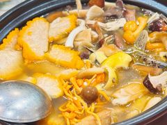 -菌之家·专业纯野生菌火锅·特色炒菌