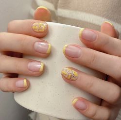 -LISSOM莉森 Nail ·美甲美睫原创定制店