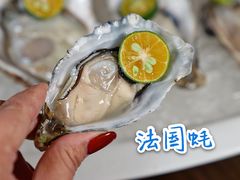 生蚝刺身-佛山希尔顿酒店·融誉亚洲美食荟