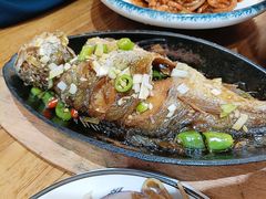 -东来菜馆•手抓海鲜家常菜•海鲜锅贴(鸽子窝店)