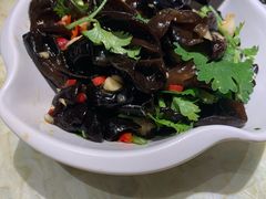 -味上湘菜馆(岳麓山店)
