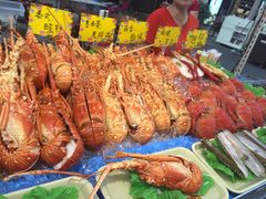 -六合夜市