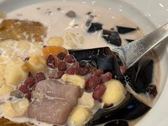 -RUXU入续糖水铺与包(卓悦中心店)