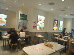 -小杨生煎(金山百联购物中心3楼店)