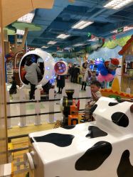 -莫莉幻想儿童乐园(武汉保利广场店)