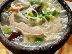 三鲜米线-丽华叶儿粑总汇