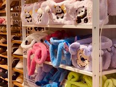 -名创优品(海珠乐峰广场店)