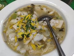 金汤柠檬酸菜鱼-米爱•五谷养生粥坊(温塘店)