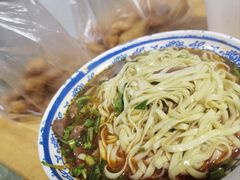 -魏旺湖北正宗牛肉面(硚口公园店)