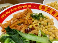 -魔都三兄弟酸辣粉·蘸卤炸串(虹桥万科店)