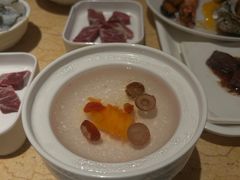 -雍和会海鲜姿造自助(湖东路店)