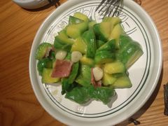 -云海肴·汽锅鸡·云南菜(天山百盛优客店)