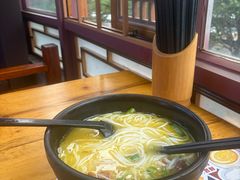 -桥香园过桥米线(国贸店)