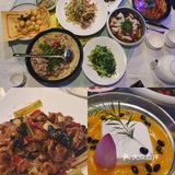 大圆桌下的友情时光