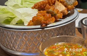 Charcoal-Grilled Glutinous Pork Skin