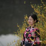 听说今年世纪公园种了一片彩色油菜花,果断安排上!