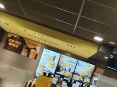 -麦当劳(轻轨曹杨路店)