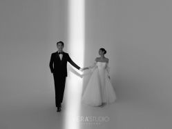 -至臻微拉婚纱摄影