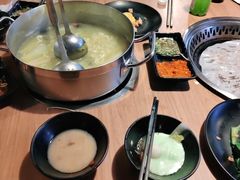 -千滋百味自助烤肉火锅(东门町店)