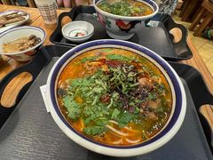 -云阿蛮云南生烫牛肉米线(奉贤路店)