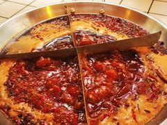 红汤锅底-储奇门鳝鱼火锅(总店)