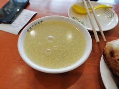 小米粥-宝瑞门钉肉饼店