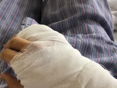 -复旦大学附属华山医院(江苏路分部)