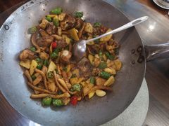 -老唐三下锅 ·张家界地标美食(溪布街店)