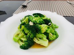 -敦煌山庄摘星阁