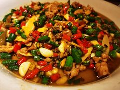 尖椒牛蛙-嘎嘎鸭脑壳江湖菜(五里店)