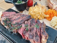 -Mark&Mars Restaurant