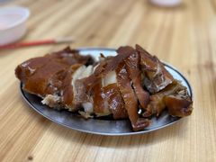 -四更周店烤乳猪