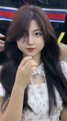 -MOVAN  HAIR莫凡匠人发型屋
