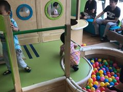 -乐融婴幼儿成长中心(四季青校区)
