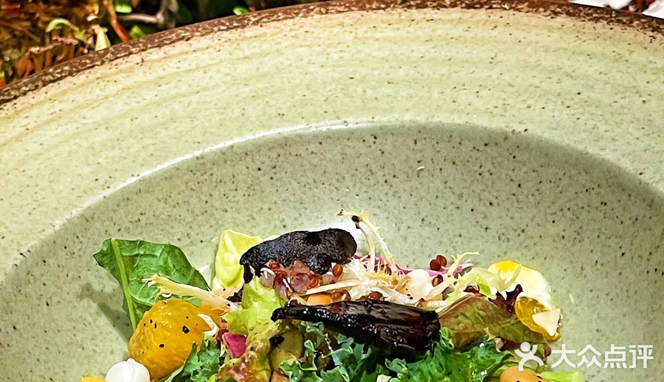 把菜品当作艺术品来做的素食餐厅，还代客泊车！